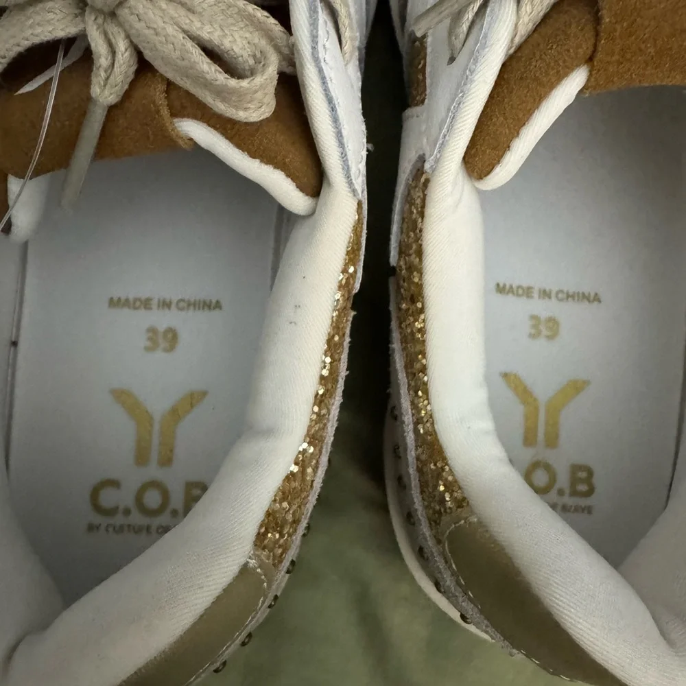 New C.O.B. Culture of Brave Play Gold Glitter Sneakers 8.5 Leather Rhinestone